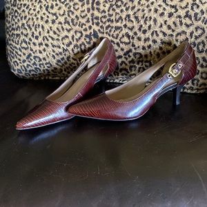 Never worn Joan & David kitten heels